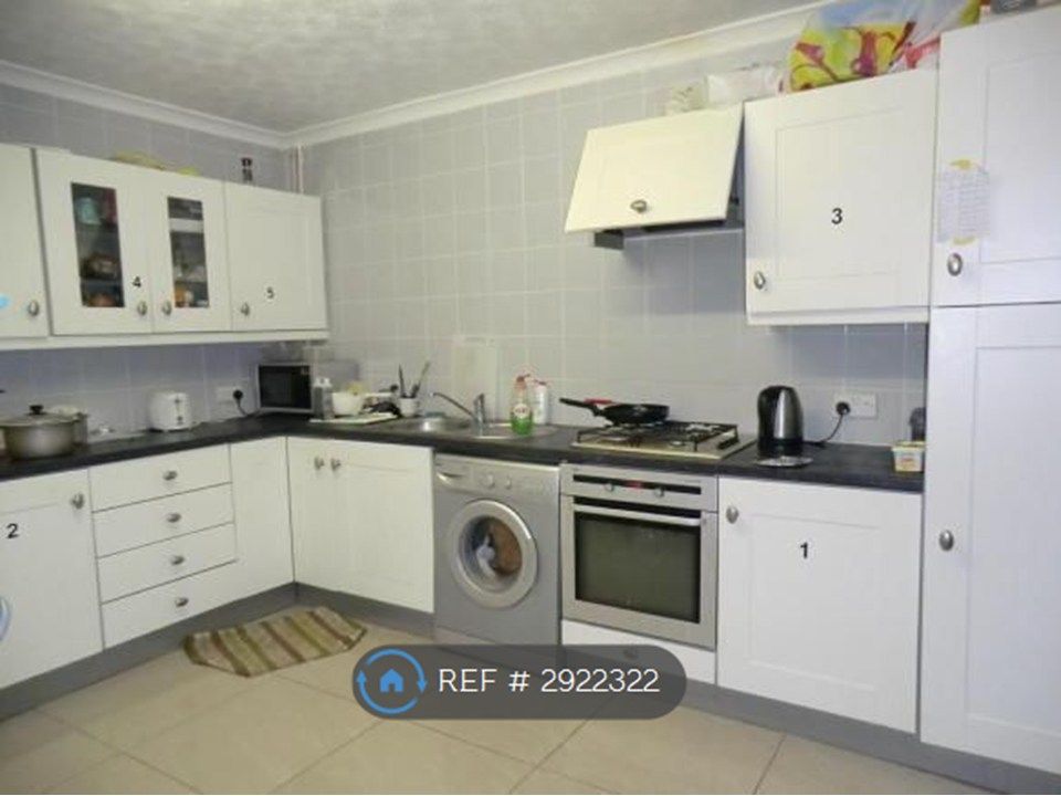 Property photo 1 of 3