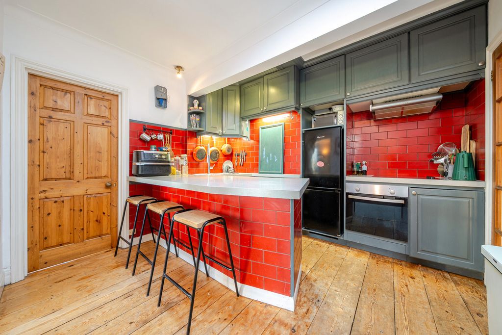 Property photo 3 of 30 1449607-9-69Ea633...