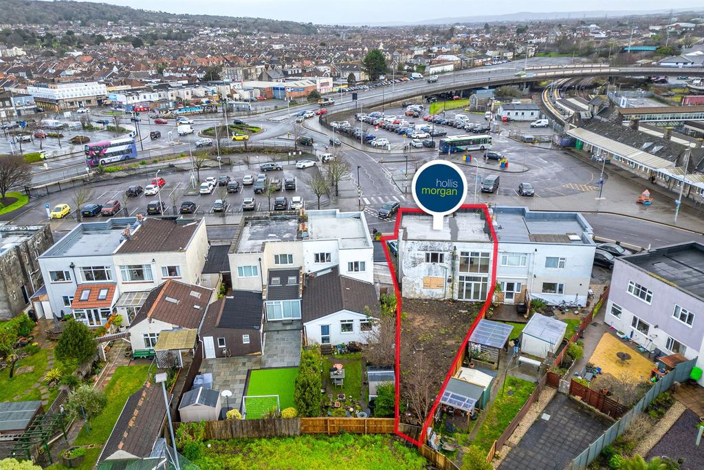 Property photo 3 of 35 47 Station Road, Weston Super Mare, Bs23 1Xy | Fre