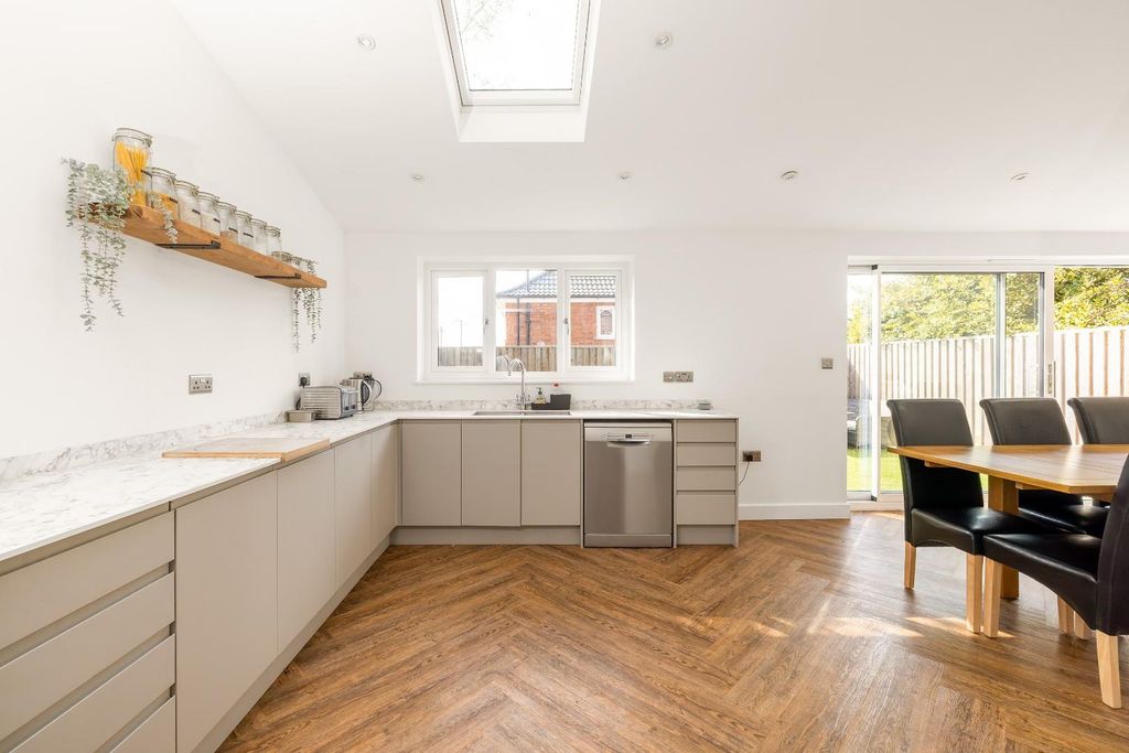 Property photo 3 of 37 014A6253-Charlien.Jpg