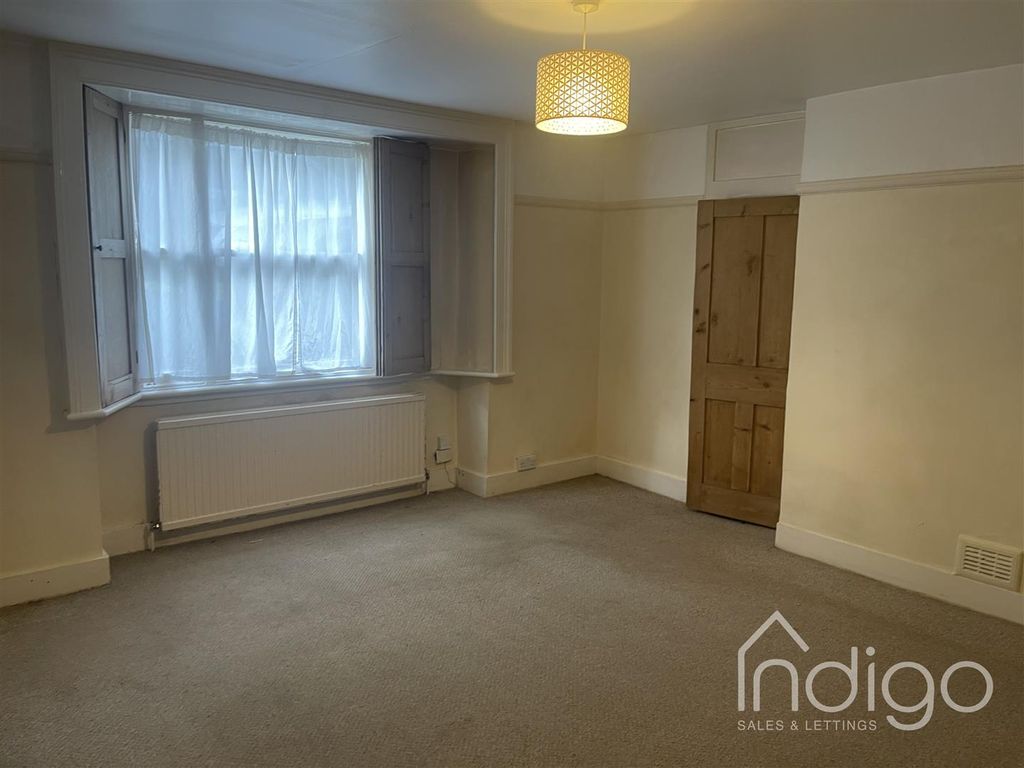 Property photo 1 of 10 Lounge 1.Jpg