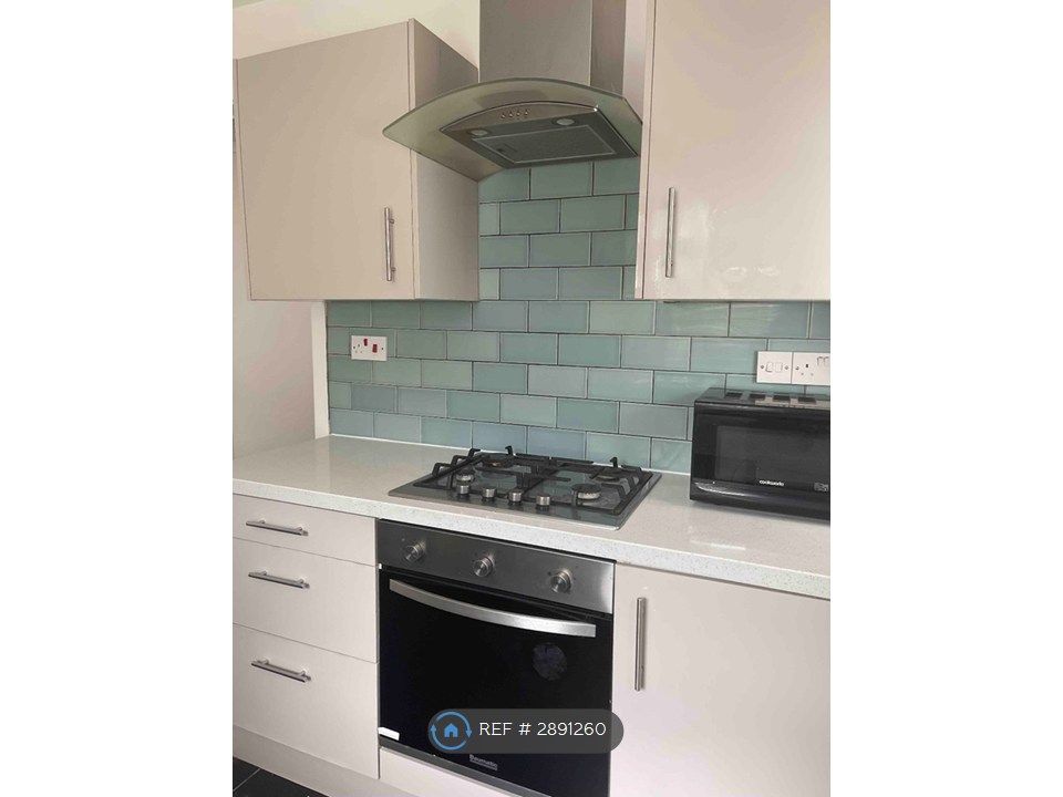 Property photo 1 of 9 Kitchen With Stone Worktops, Metro Tilestop
