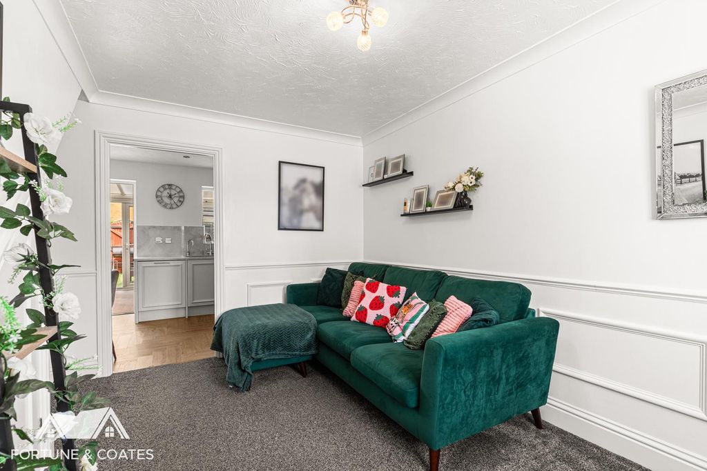Property photo 3 of 22 Coalportclose_8.Jpg