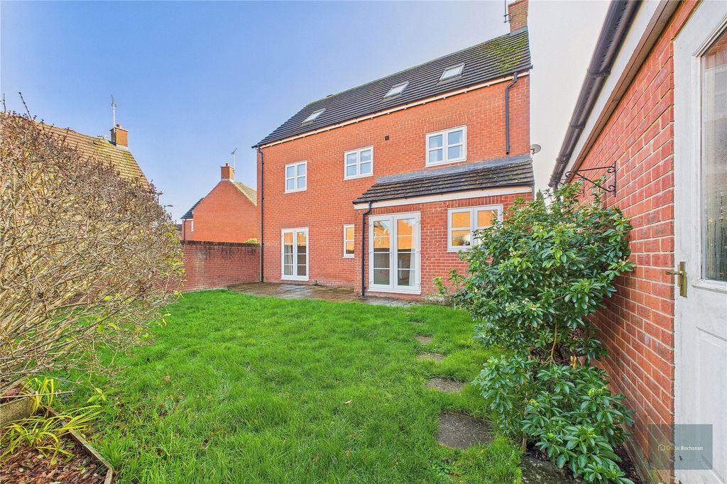 Property photo 2 of 22 Picture No. 04