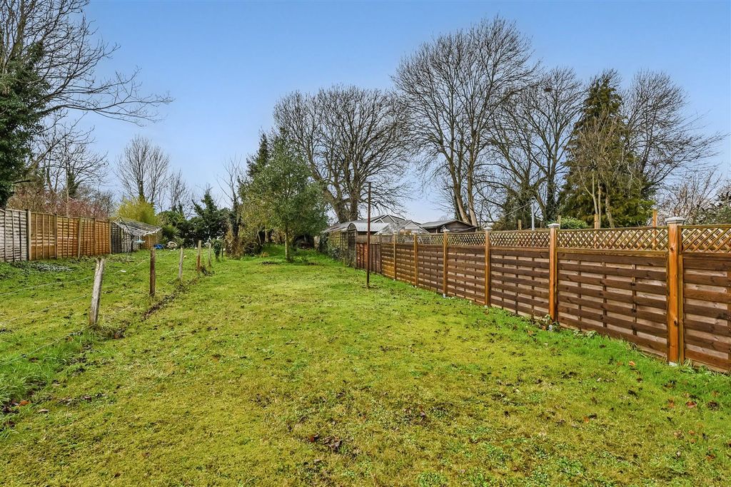 Property photo 2 of 26 Ph5_6332851.Jpg