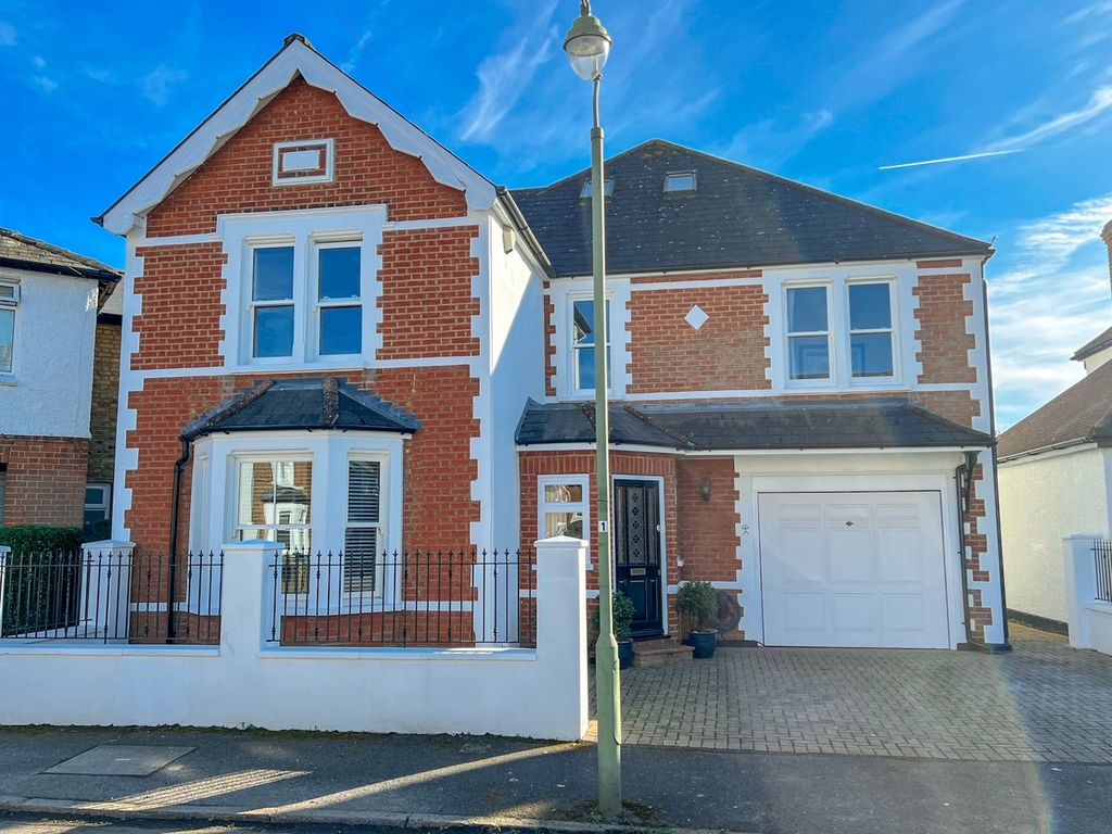 Property photo 1 of 39