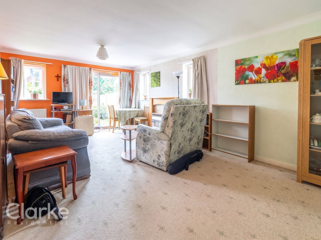 Property photo 2 of 17