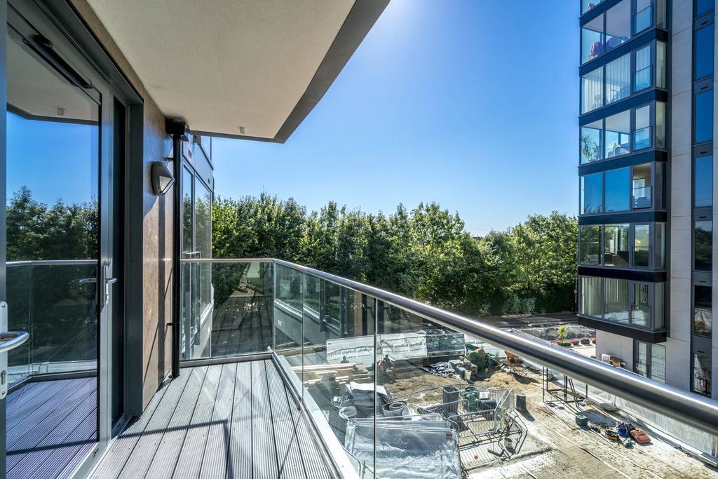 Property photo 3 of 8 Picture No. 10