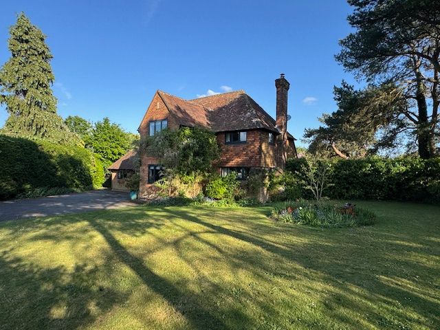 Property photo 2 of 39