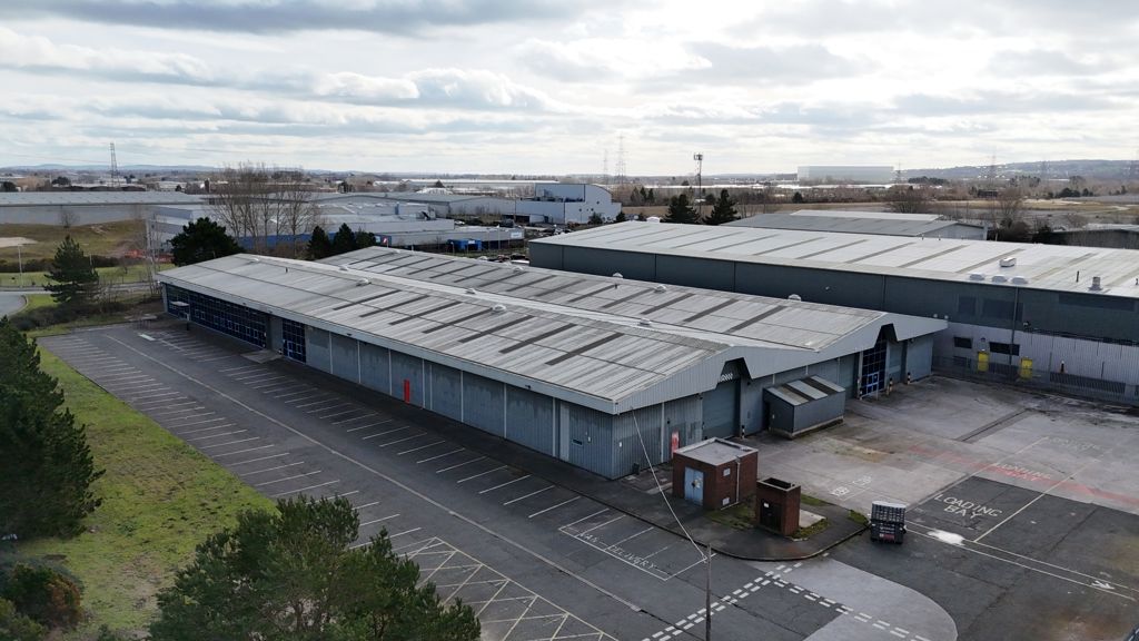 Property photo 1 of 10 Photo 9