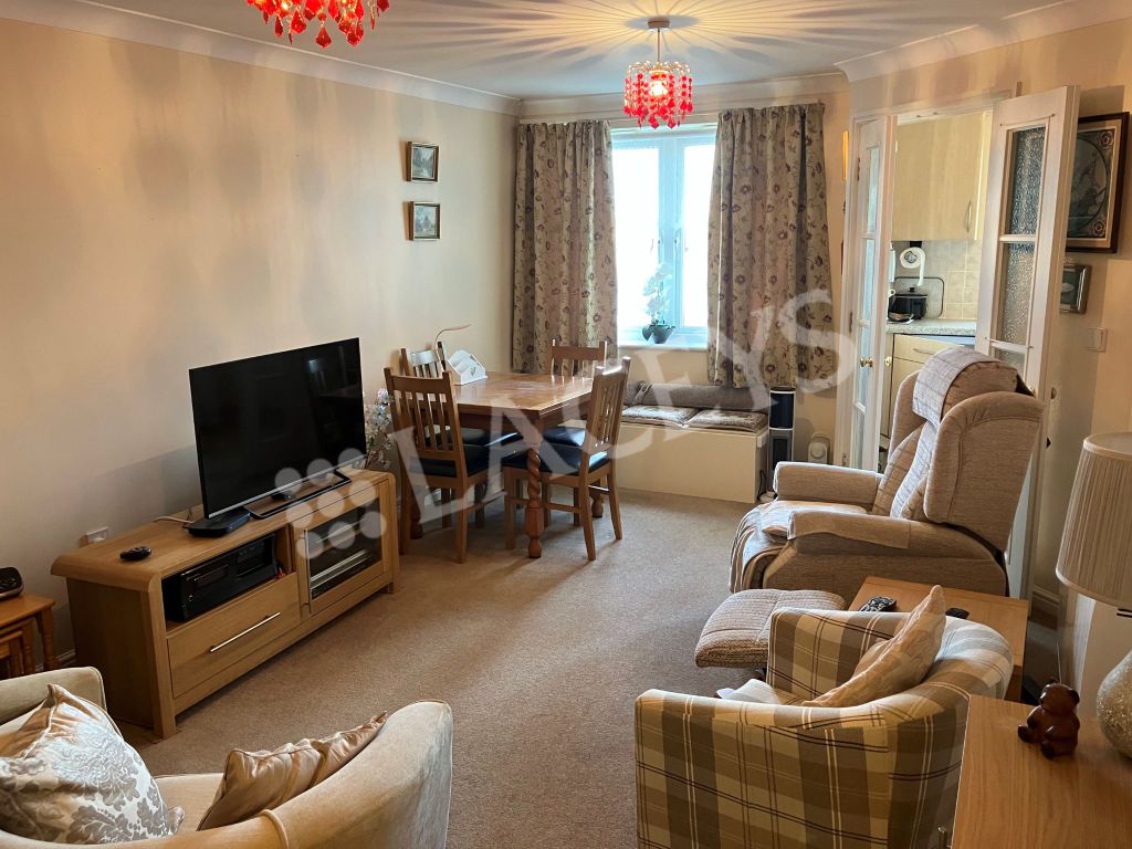 Property photo 3 of 5 Lounge