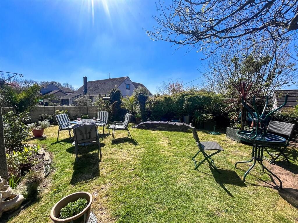 Property photo 2 of 15 4849242