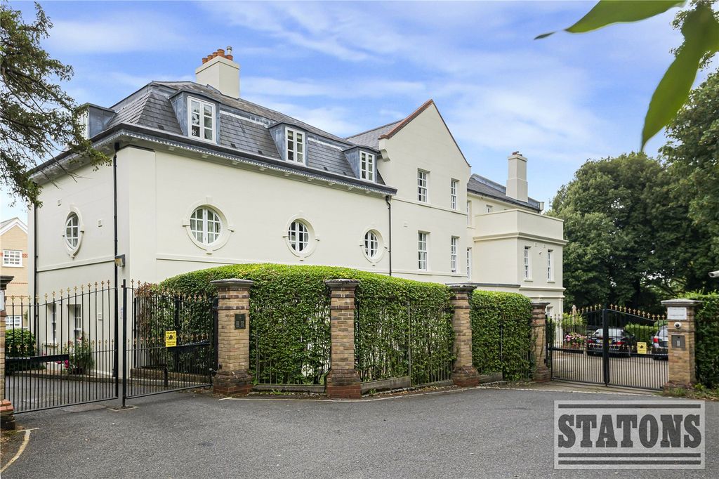Property photo 2 of 27 Picture No. 39