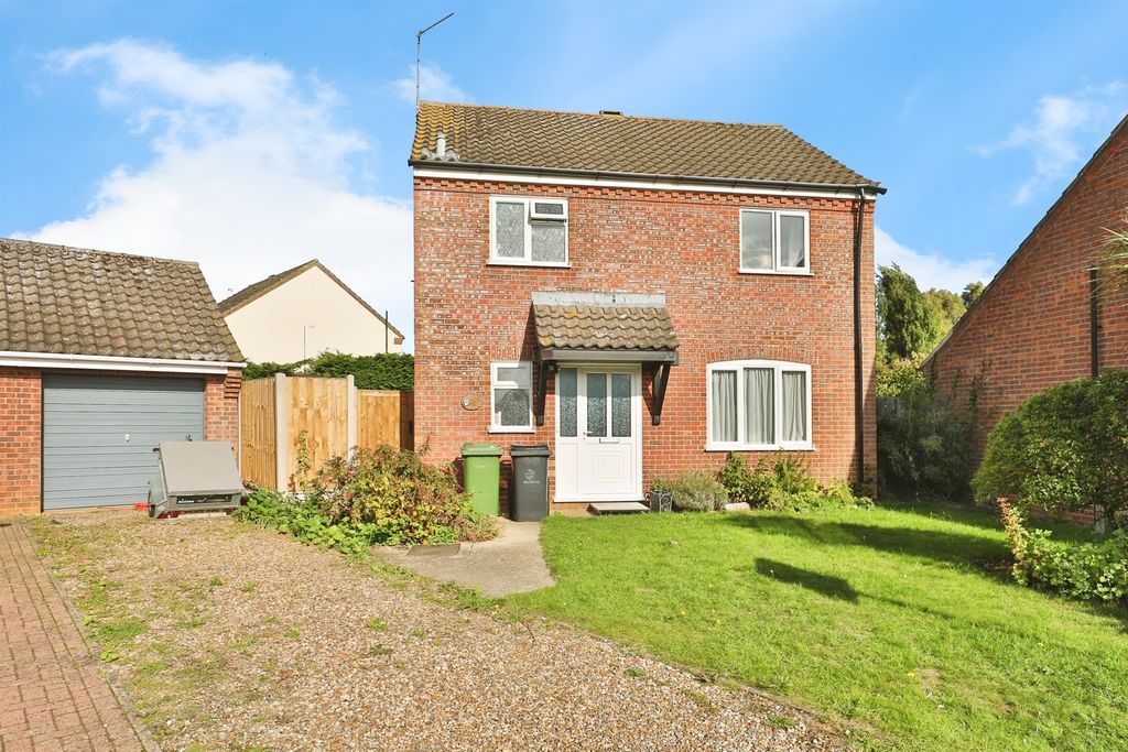 Property photo 1 of 17