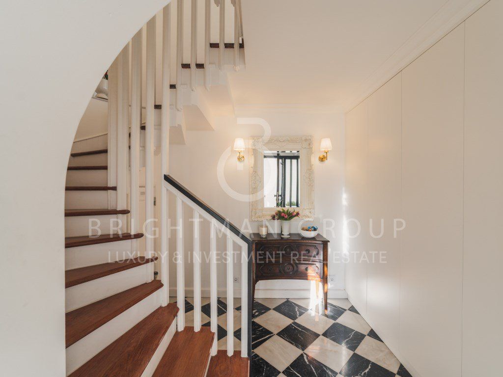 Property photo 3 of 39