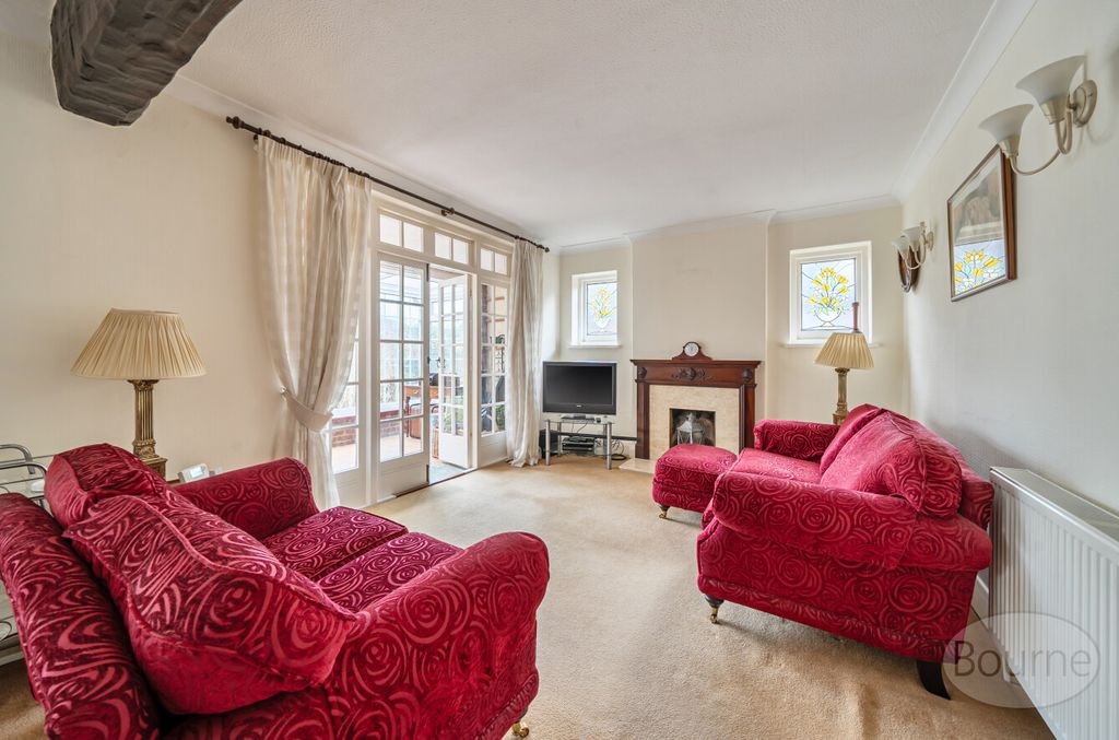 Property photo 2 of 15 9d59c092-A58A-49c...