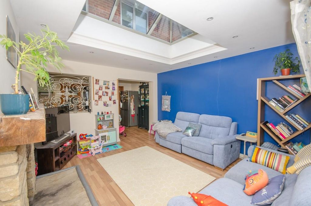 Property photo 3 of 20 Family Room Pic 2.Jpg