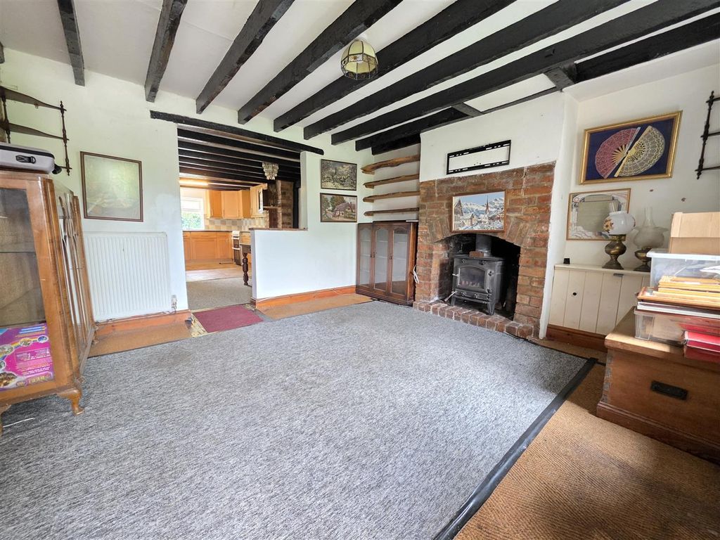 Property photo 2 of 17
