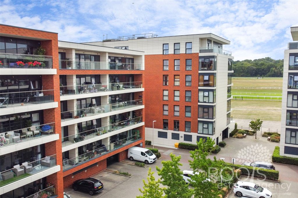 Property photo 1 of 13 Racecourse Living