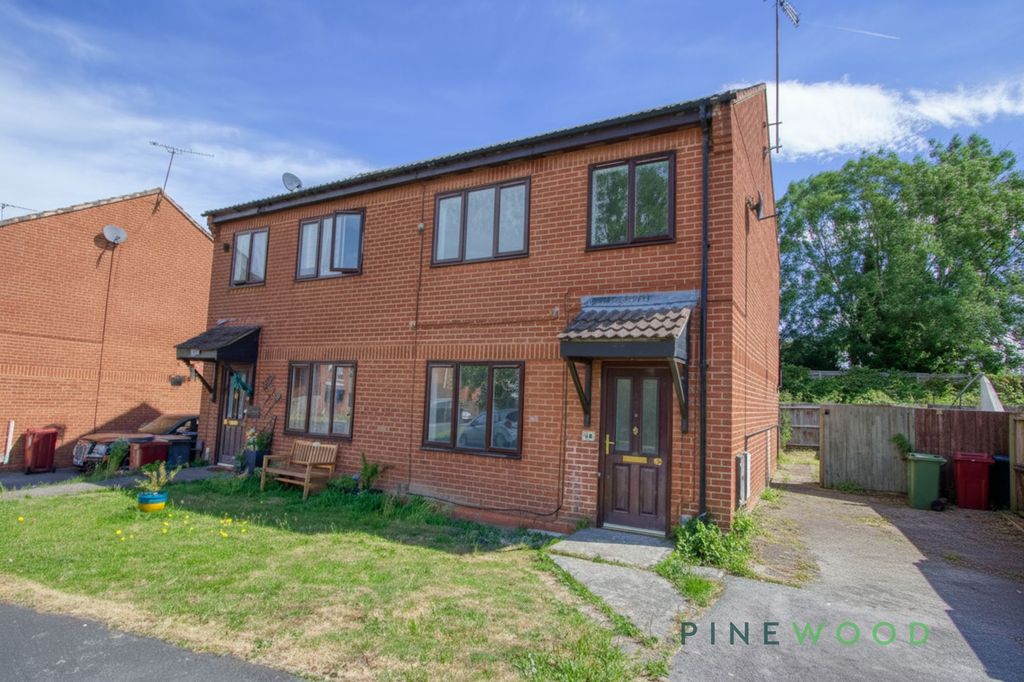 Property photo 1 of 11 Front
