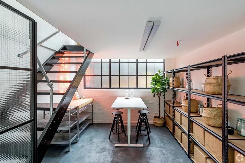 Property photo 1 of 9 Photo 7