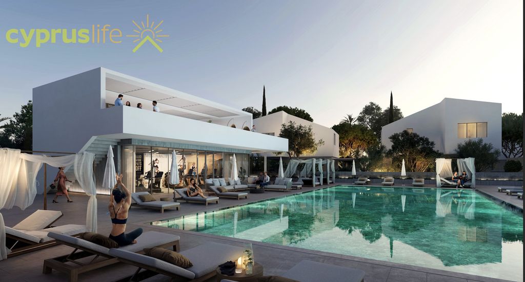 Property photo 3 of 6