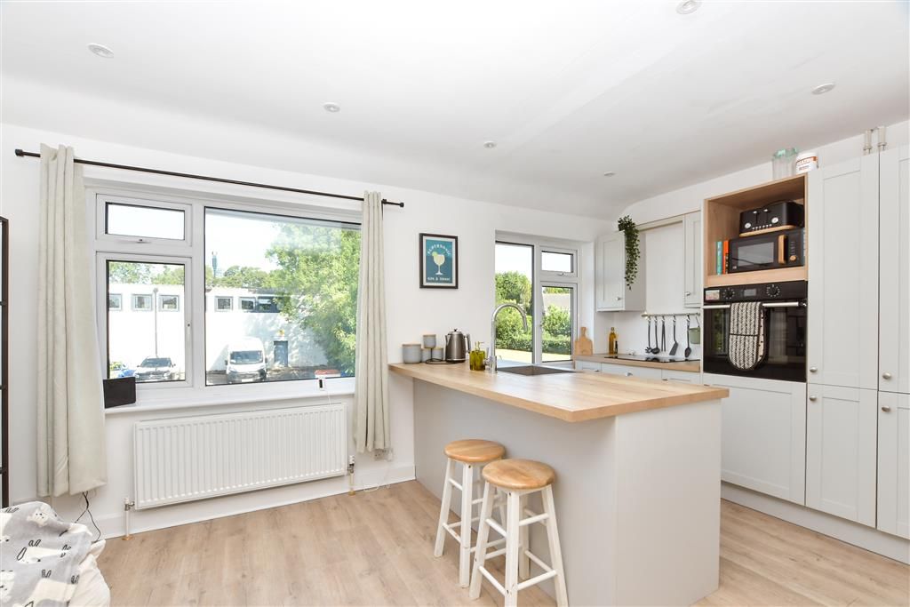 Property photo 1 of 14 Lounge/Kitchen