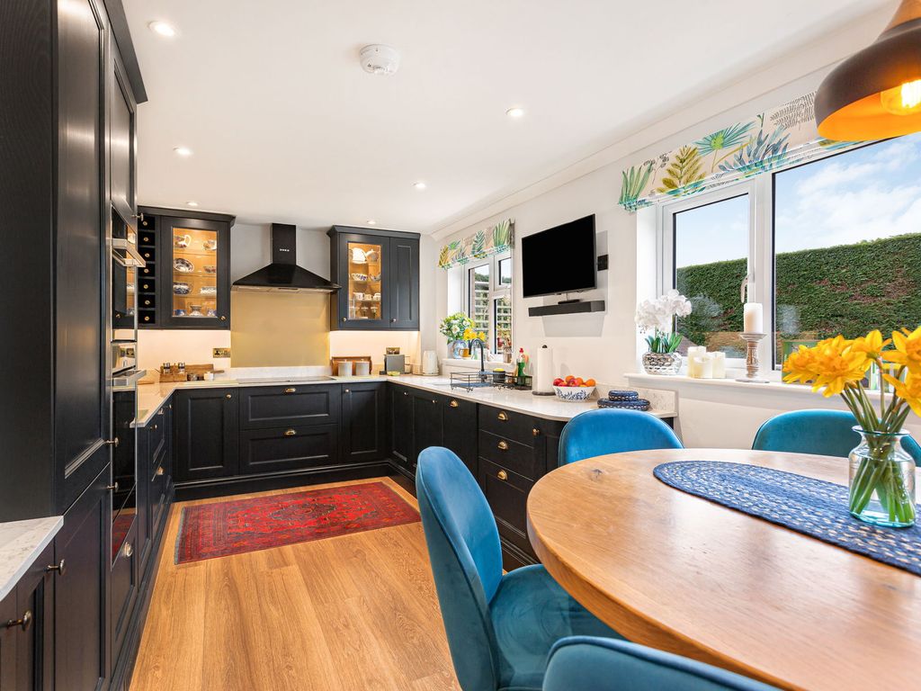 Property photo 2 of 26