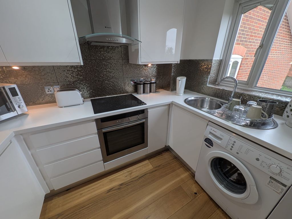 Property photo 3 of 7 Photo