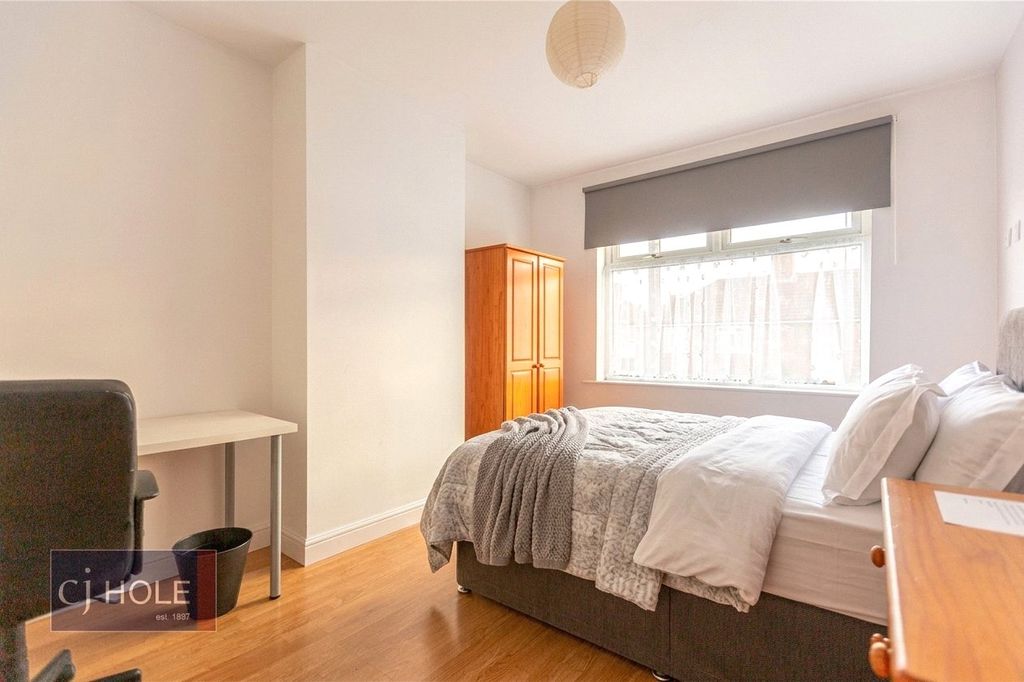 Property photo 3 of 17 Picture No. 52