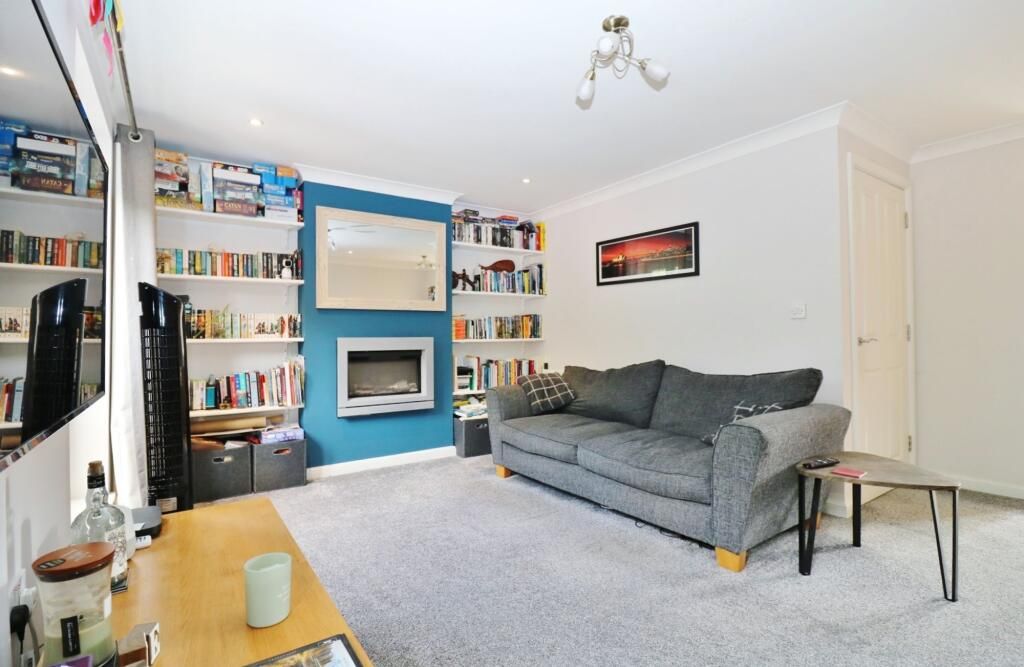 Property photo 3 of 11