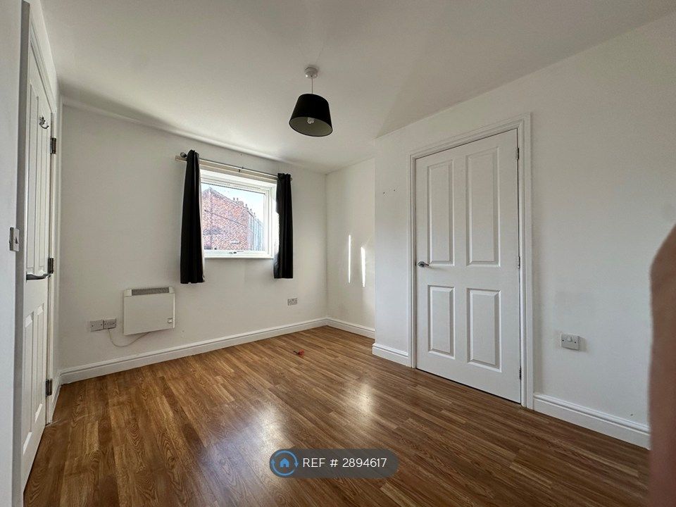 Property photo 3 of 6