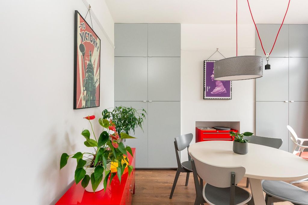 Property photo 1 of 37 0J7Abn - Dining Room E.Jpg