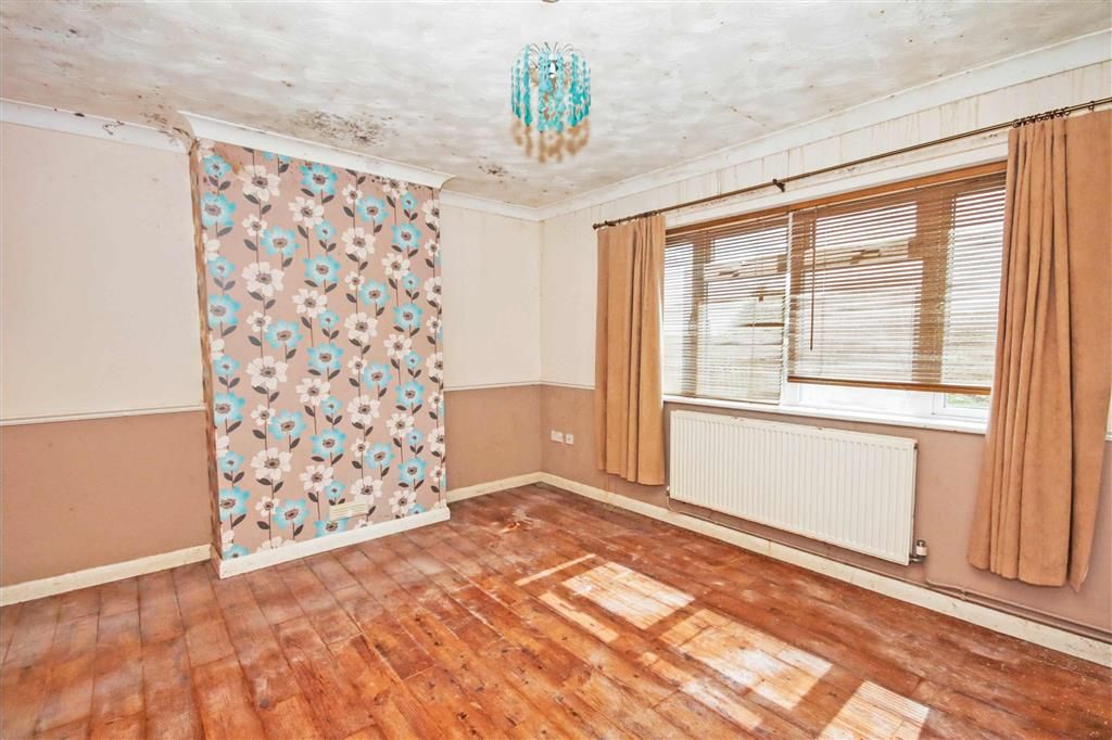 Property photo 3 of 5