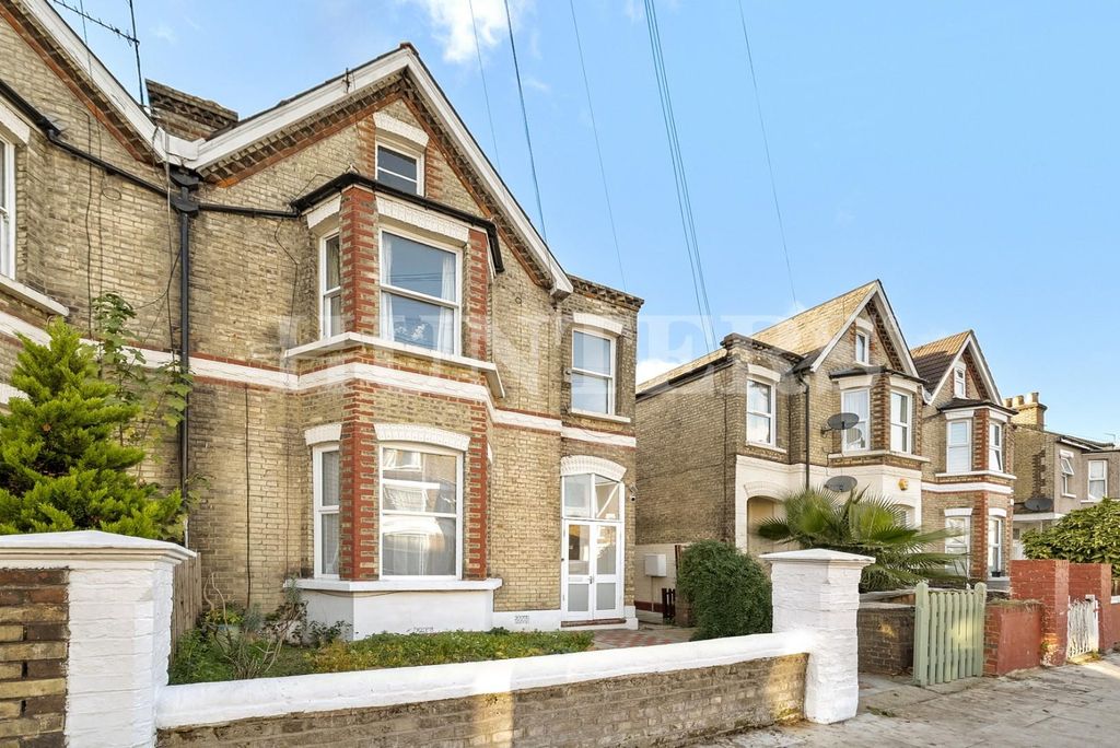 Property photo 1 of 16 Dsc05395.Jpg