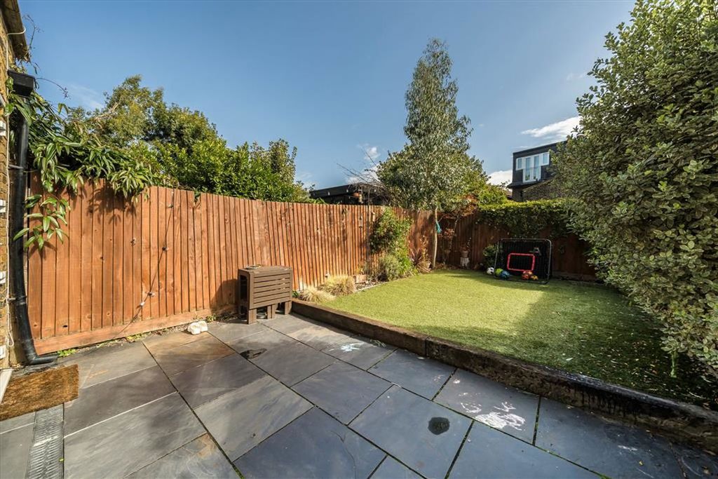 Property photo 3 of 9