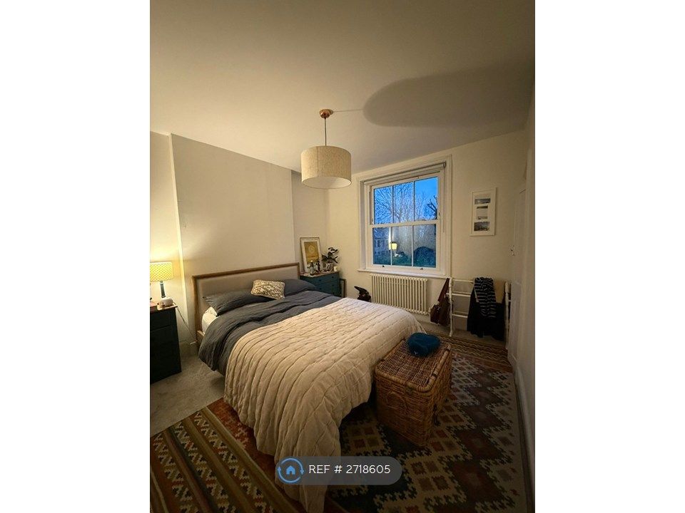 Property photo 2 of 7 Main Bed