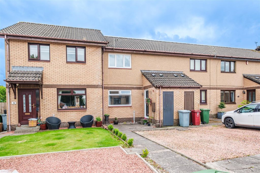 Property photo 1 of 17 Southend Court-6.Jpg