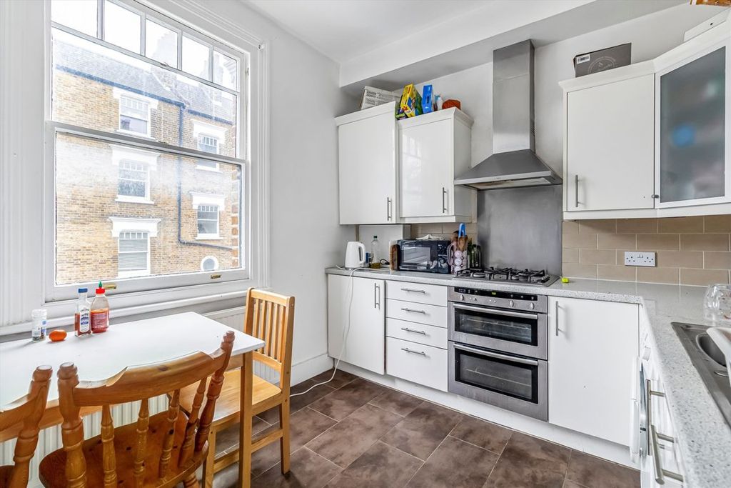 Property photo 3 of 7