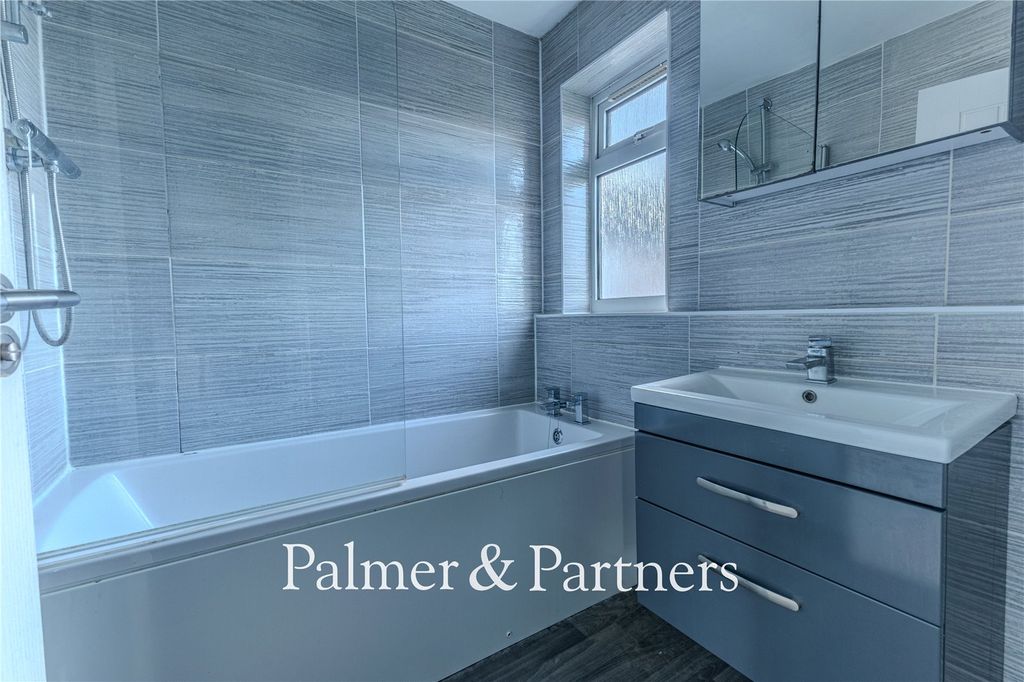 Property photo 3 of 13 Picture No. 23