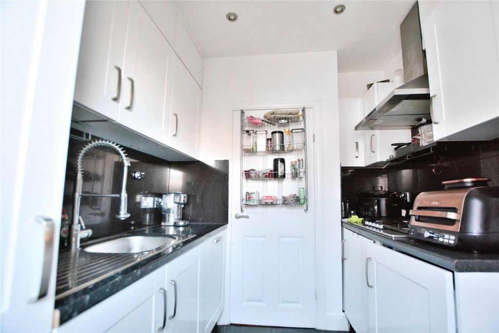 Property photo 2 of 4 Picture No. 02