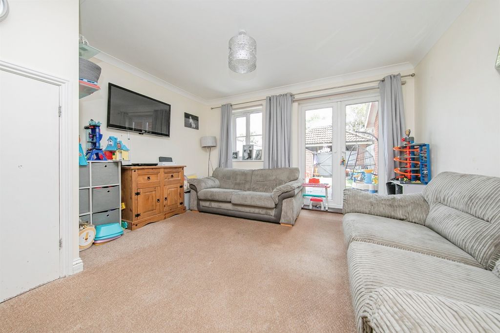 Property photo 2 of 14