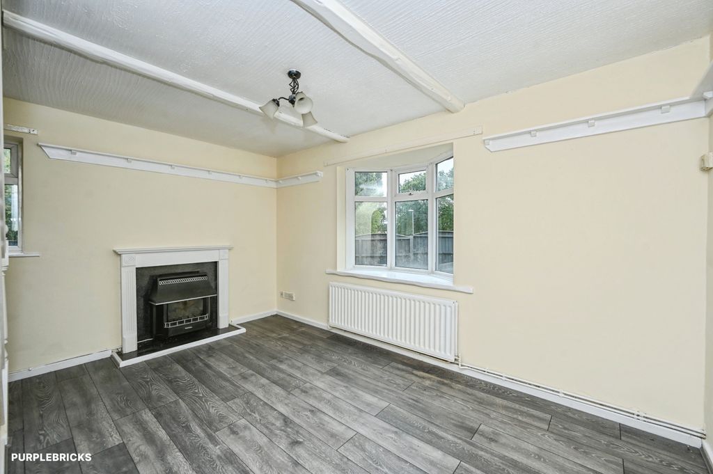 Property photo 2 of 15 Living Room
