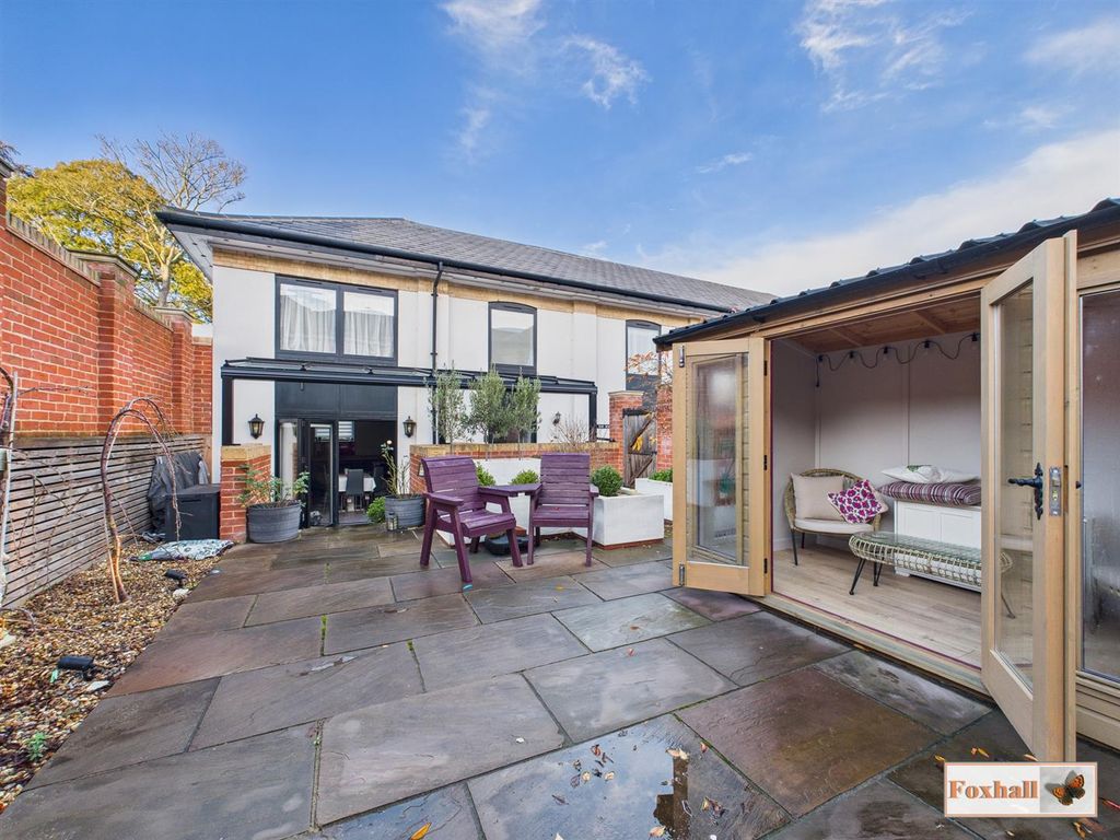 Property photo 3 of 40 Rear Garden