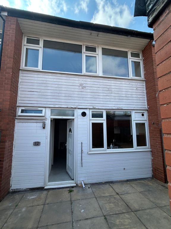 Property photo 1 of 10 4 Bed Terraced House To Rent Swindon Close, Ilford Ig3