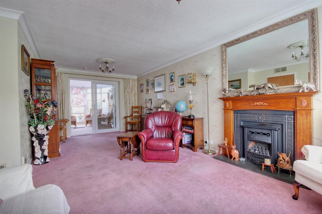 Property photo 2 of 17 Springdale (14).Jpg