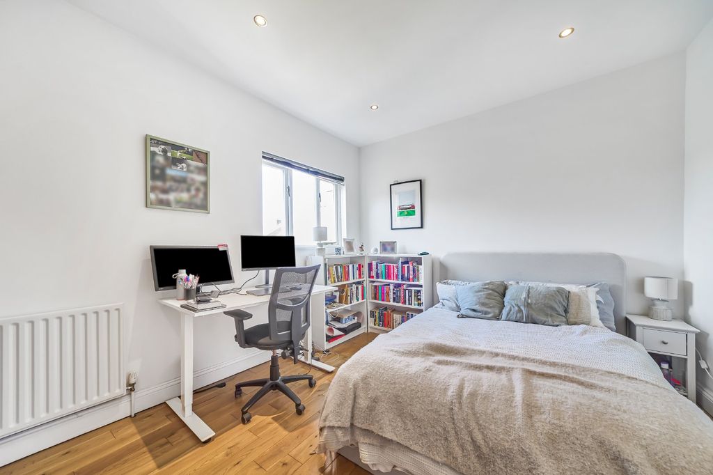 Property photo 2 of 12 Picture No. 09