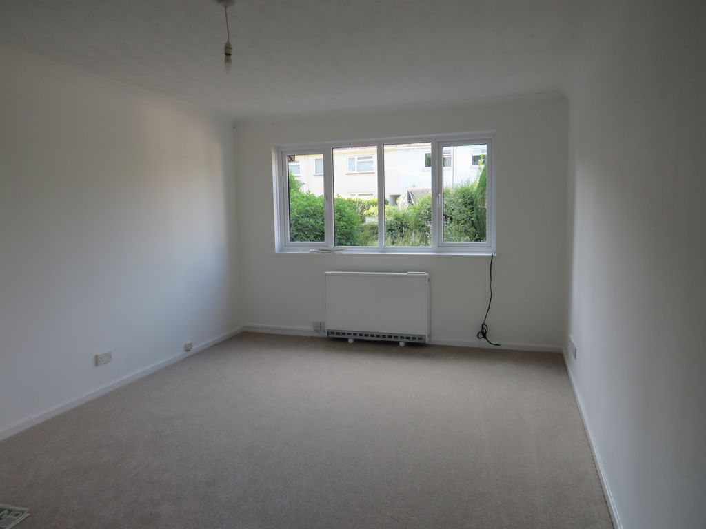 Property photo 3 of 11 3