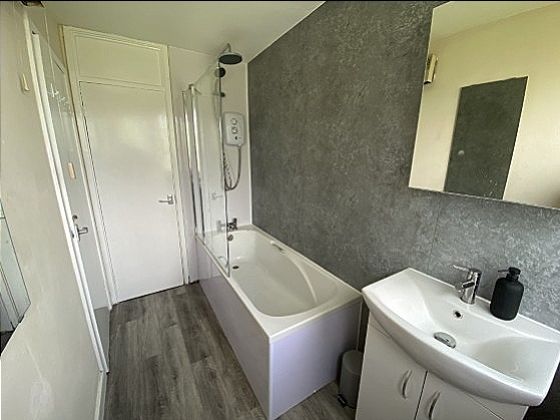 Property photo 3 of 12 Img_9745