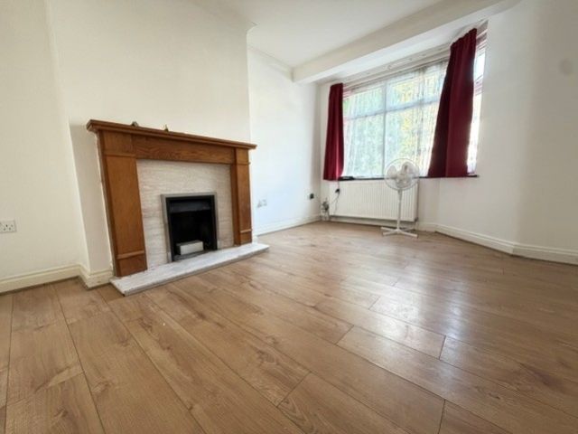 Property photo 1 of 9 Athels 5